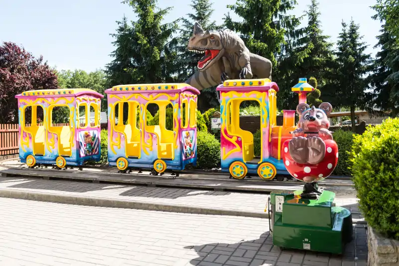 park rozrywki bryllandia kolejka dziecięca