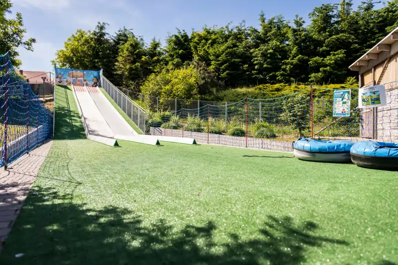 park rozrywki bryllandia snow tubbing Snowtubing